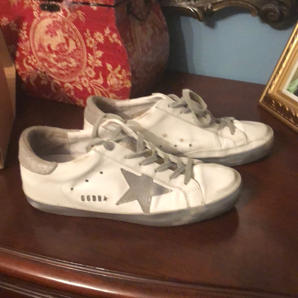 Golden Goose Superstar size 38